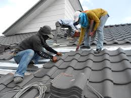 Fast & Reliable Emergency Roof Repairs in Limestone Creek, FL